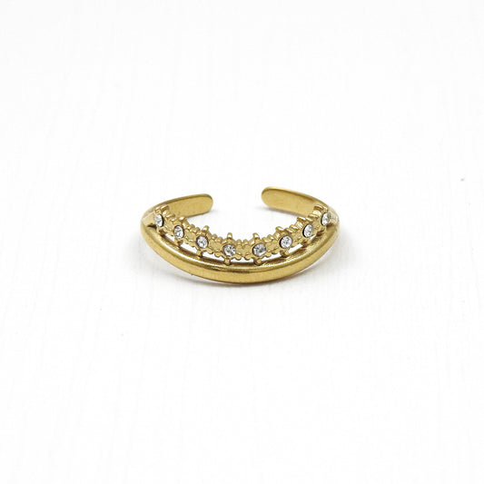 CZ-Studded Tiara Wave Finger Ring