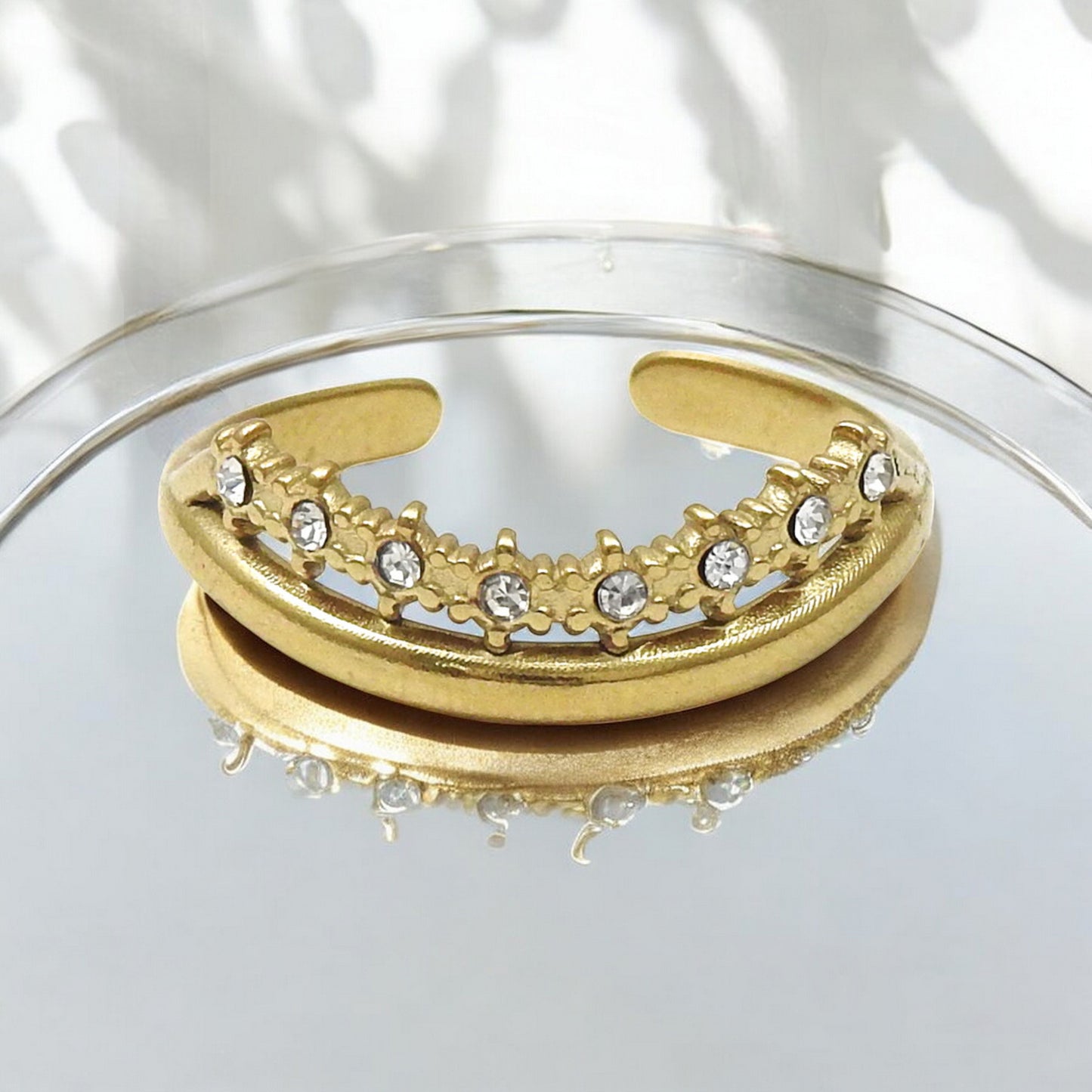 CZ-Studded Tiara Wave Finger Ring